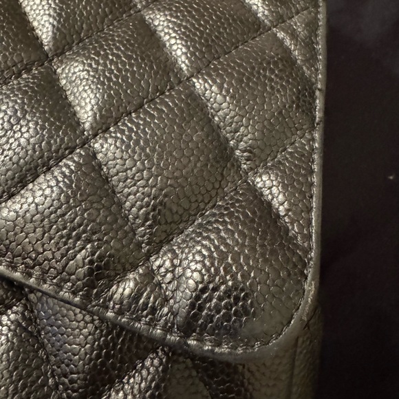 Chanel Black caviar quilted Jumbo single flap Shoulder Bag w Box & dust bag. - Picture 12 of 15